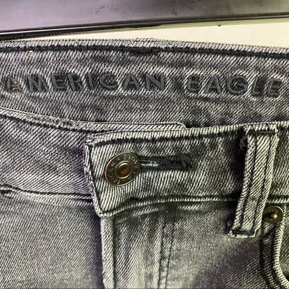 American Eagle Mom Jean Black Raw Hem Jeans Size 00 - Picture 6 of 6